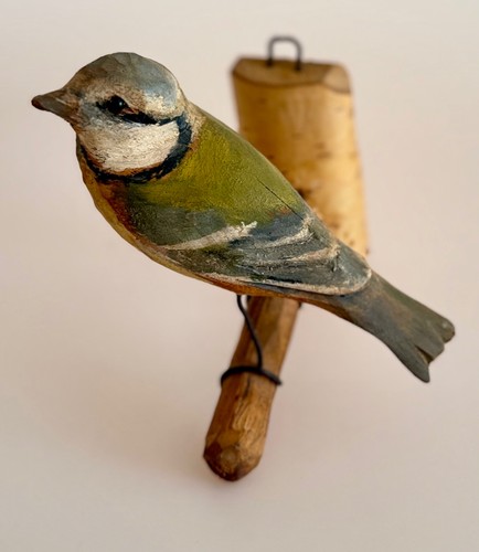 Vogel handgeschnitzt aus holz - handgeschnitzt,