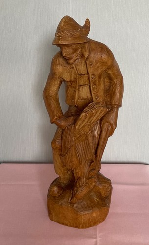 Geschnitzter jäger sehr fein - jäger,,