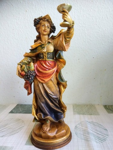 Holz dame mit kelch und - mit,