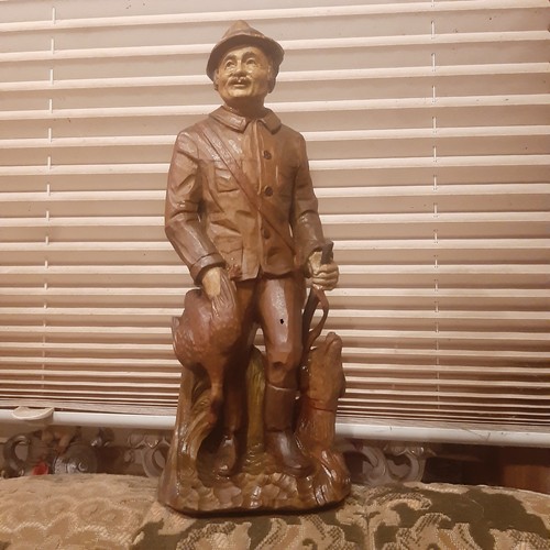 Holzfigur jäger mit flinte - mit,