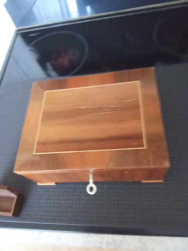 Holzschatulle mit intarsien - mit,