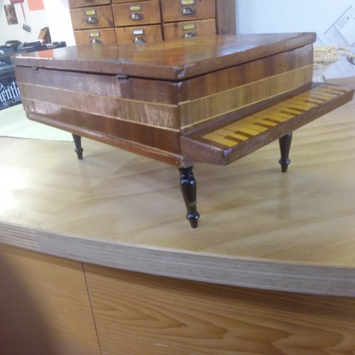 Antike klavier piano - antike,