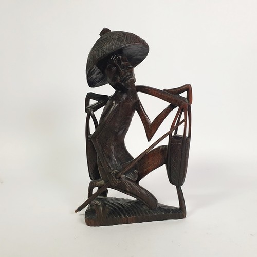 Geschnitzte holzfigur alter - geschnitzte,